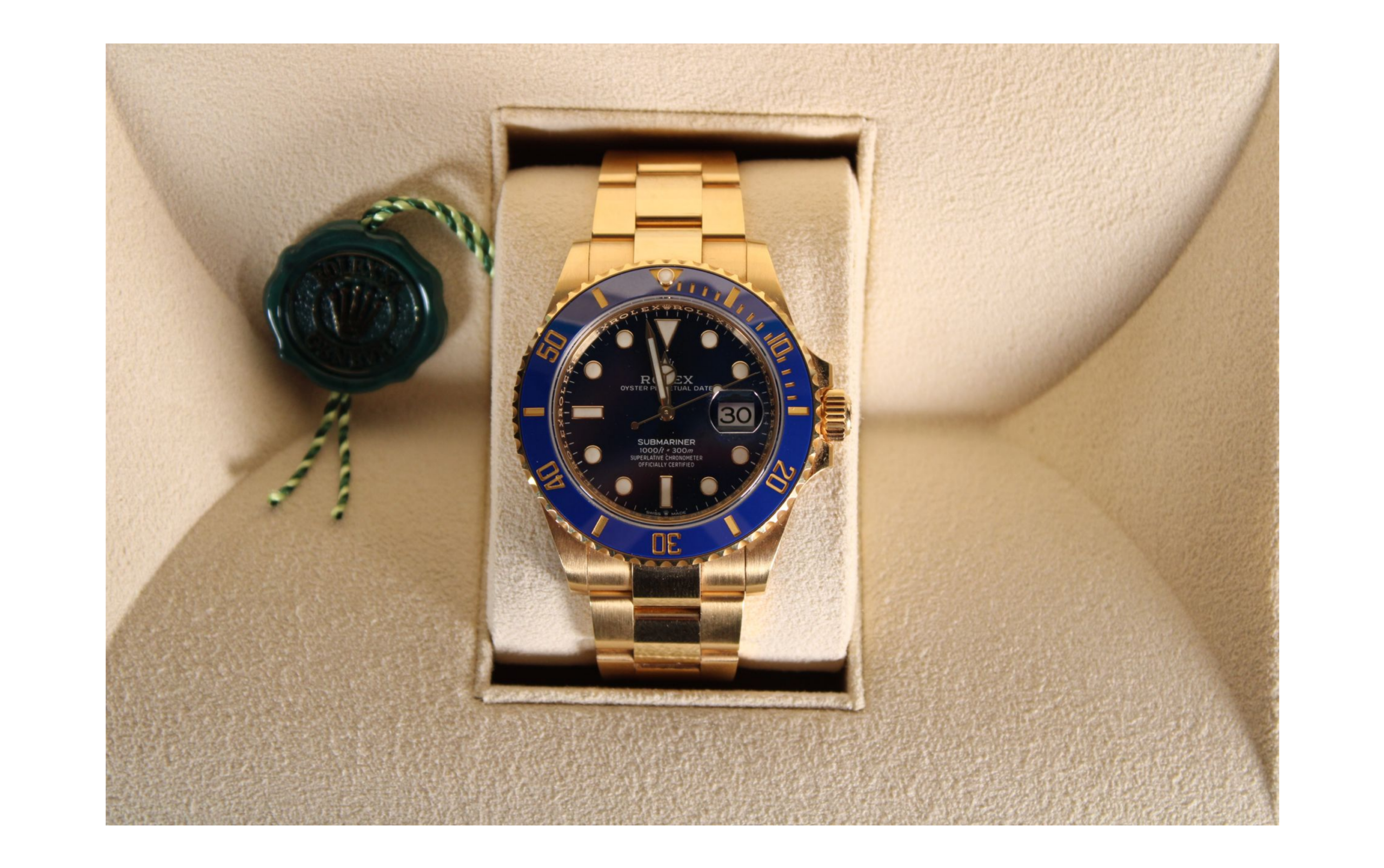 Rolex Submariner 126618LB full gold or jaune cadran bleu